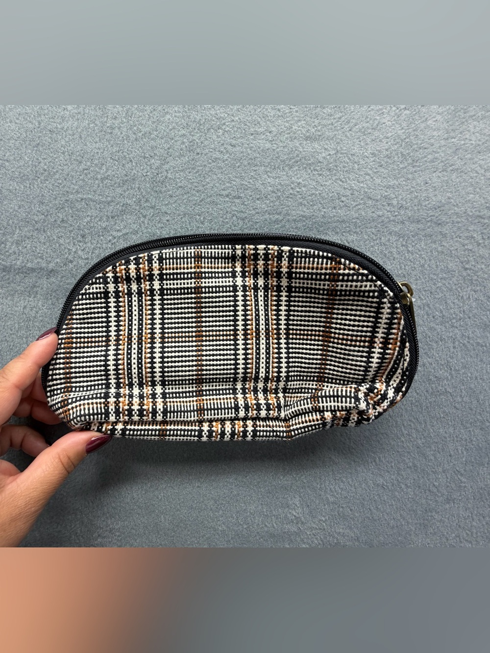 Thirty One Half-Moon Pouch- Plaid About You Weave